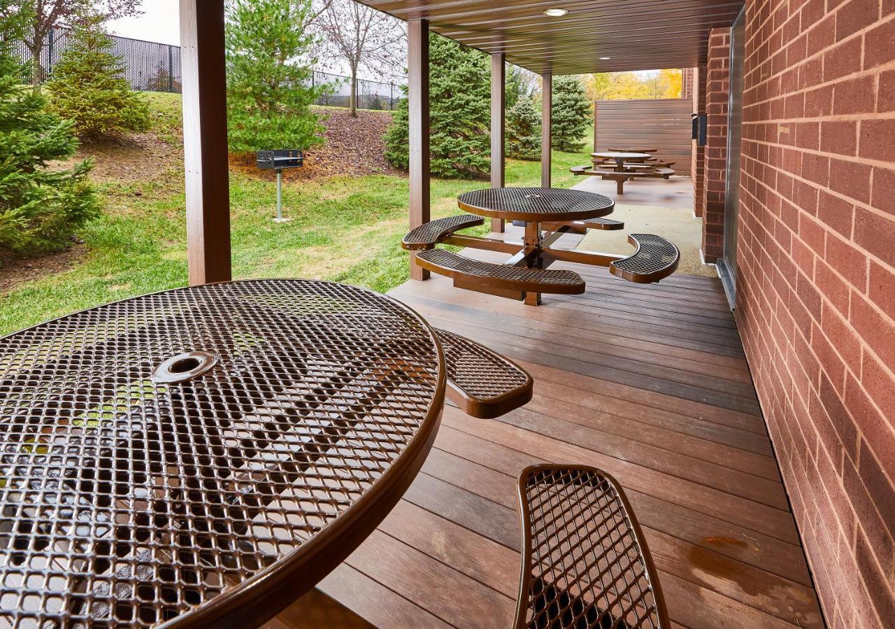 Livinn Hotel Cincinnati North/ Sharonville Εξωτερικό φωτογραφία