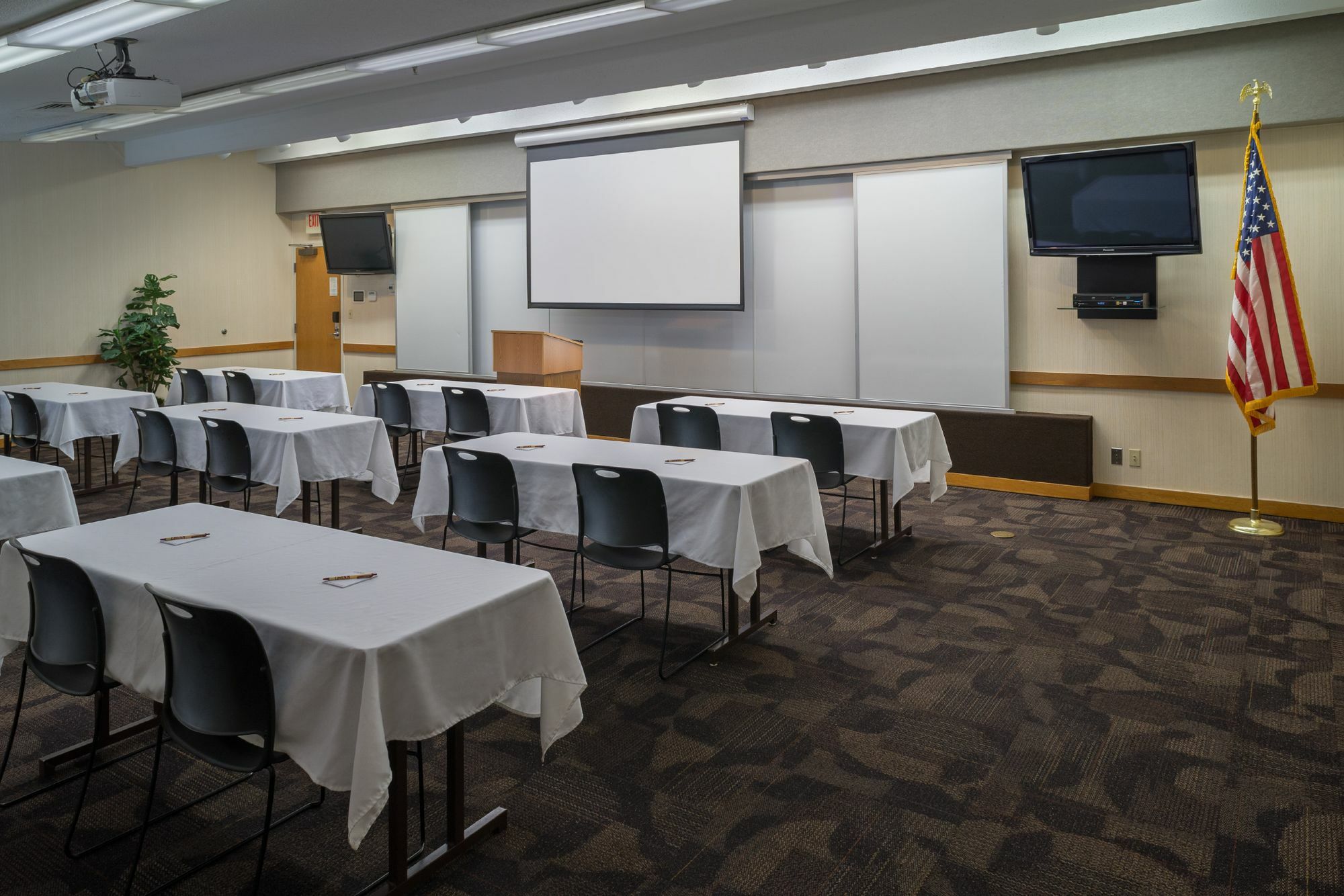 Livinn Hotel Cincinnati North/ Sharonville Εξωτερικό φωτογραφία